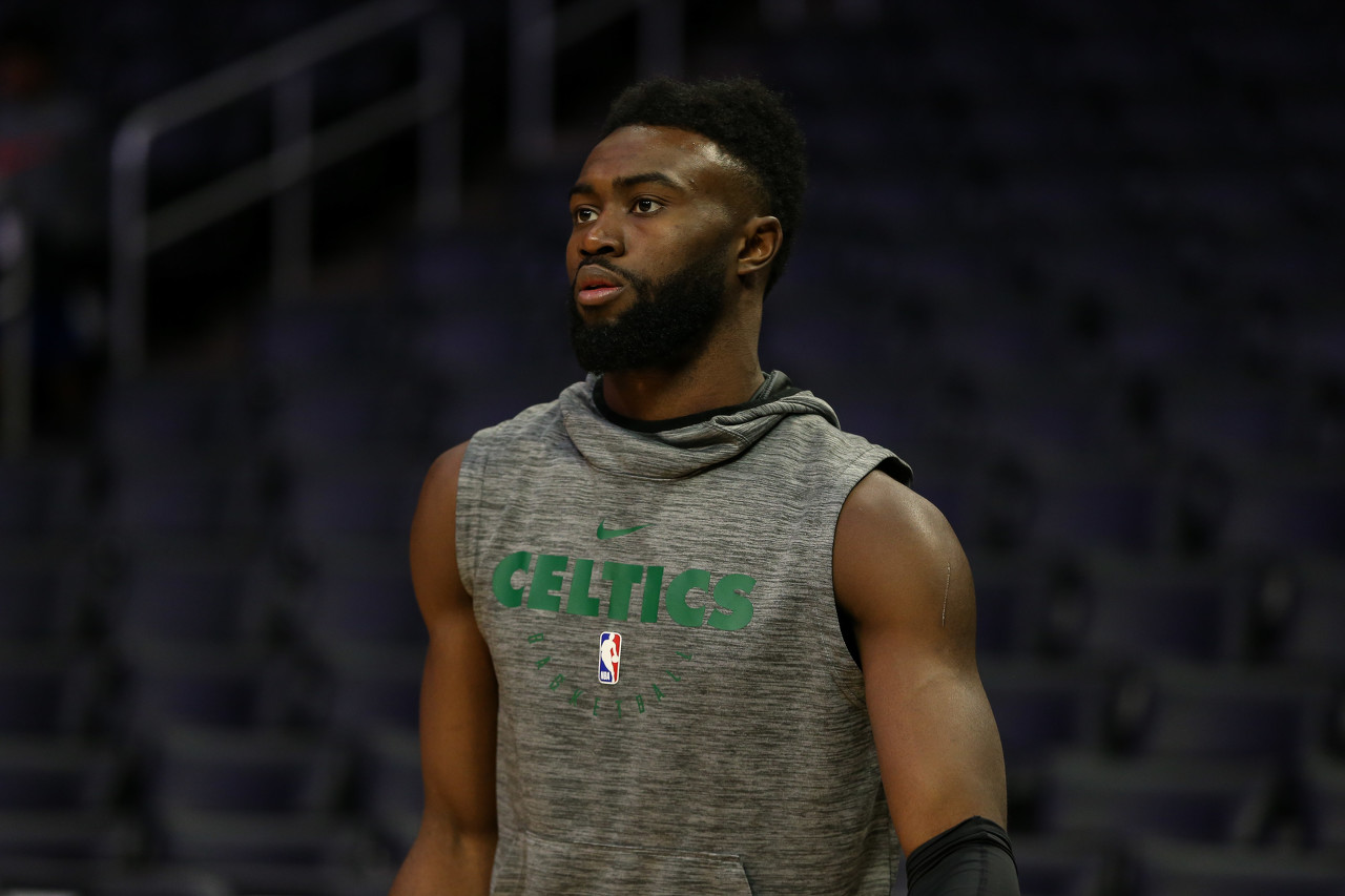 英超前瞻：热刺盼摆脱主场虫形象，曼联做客欲报4杀之仇（英超前瞻：热刺力求摆脱主场虫标签，曼联客场誓报四杀之仇）