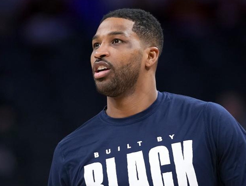 美记：雄鹿坚称不会交易字母哥，但联盟其他球队置之不理（美媒：雄鹿重申不会交易字母哥，联盟诸队并不买账）