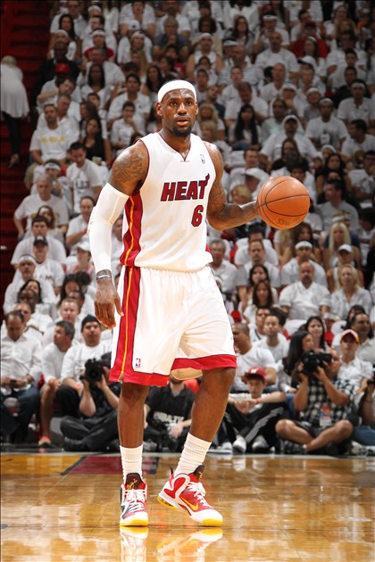 渐入佳境，尤文达成3连胜且迎来斯帕莱蒂执教首次零封取胜（状态回暖！尤文豪取三连胜，斯帕莱蒂执教首度零封告捷）