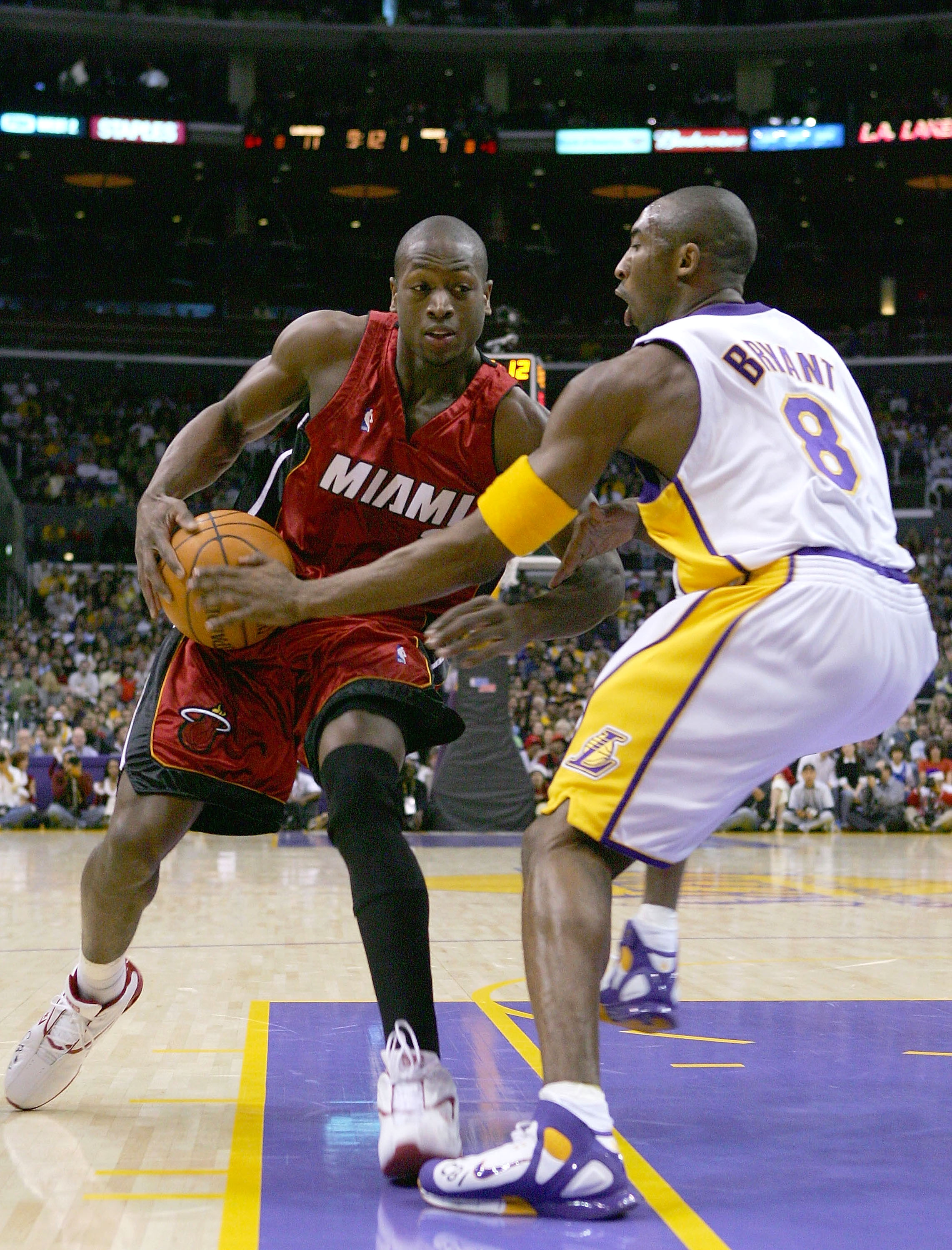 半场：卡利亚里0-0罗马，埃斯波西托造险（半场战罢：卡利亚里0-0罗马，埃斯波西托制造威胁）