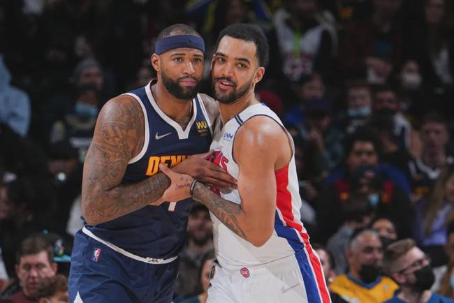 巴萨新球场揭幕战，比赛第10分钟全场球迷高呼梅西名字（巴萨新主场揭幕战第10分钟，全场球迷齐声呼喊梅西）