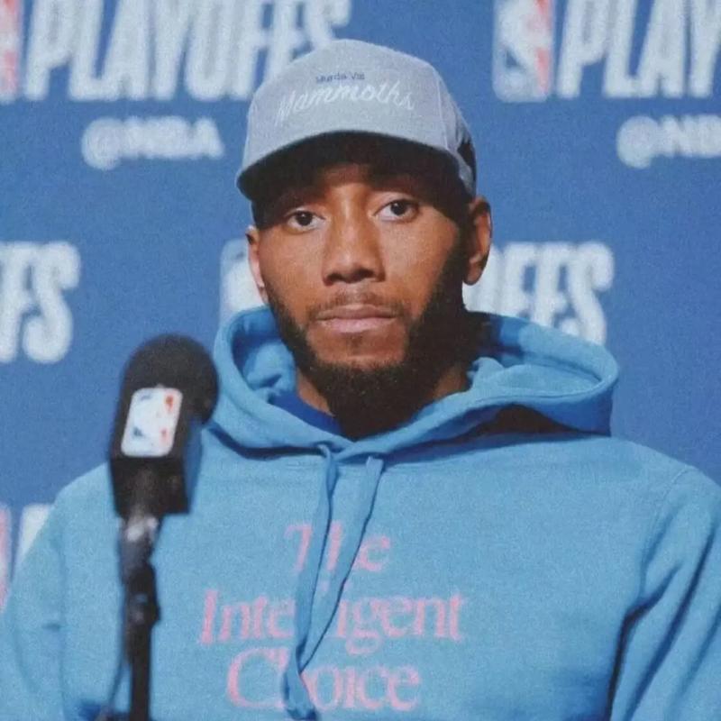 希勒等百球名宿祝贺哈兰德：仅用111场太离谱，他就是超巨（希勒等百球传奇齐贺哈兰德：111战破百太不可思议，他已是超级巨星）