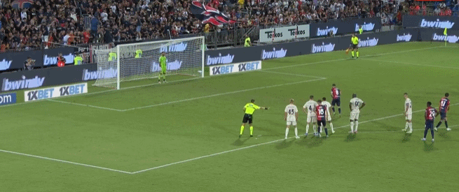 世界杯预选赛爆出大冷门（世界杯预选赛上演爆冷一幕）