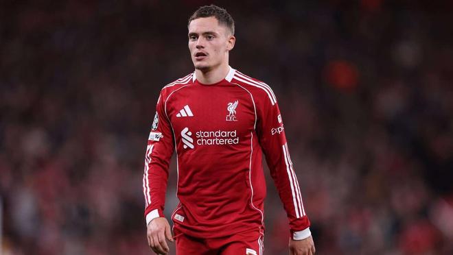 与去年排名相同，北京国安与山东泰山分别锁定中超第四第五（延续去年排名，北京国安与山东泰山分列中超第4、第5位）