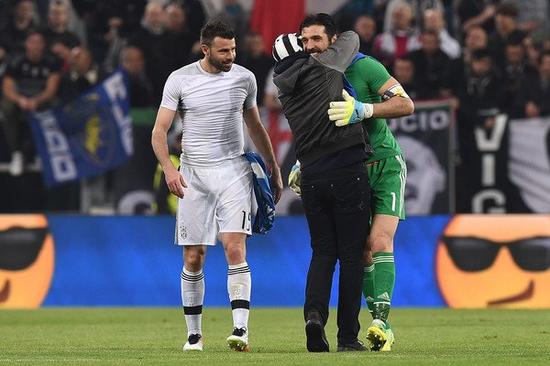 剑南春｜巴萨3-1逆转马竞，拉菲尼亚、奥尔莫、费兰建功，莱万失点（剑南春｜巴萨3-1翻盘马竞：拉菲尼亚、奥尔莫、费兰相继破门，莱万罚失点球）