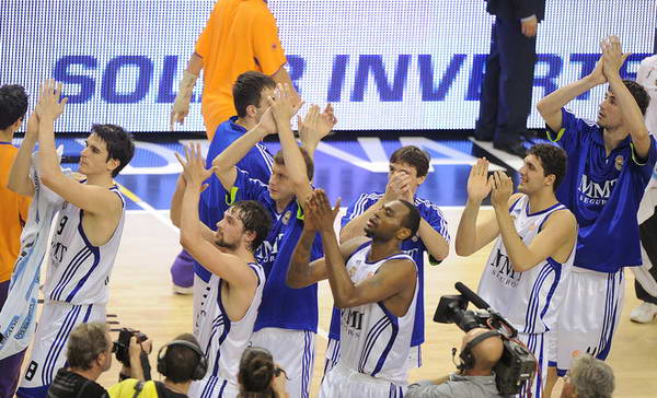 伊朗前锋塔雷米欧冠赛场攻破皇马大门！成为第二位攻...（塔雷米欧冠攻破皇马，伊朗前锋成史上第二人）