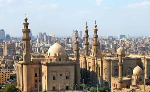 世俱杯夺冠赔率：皇马力压曼城大巴黎 拜仁第4（世俱杯冠军赔率出炉：皇马居首压过曼城与大巴黎，拜仁位列第4）